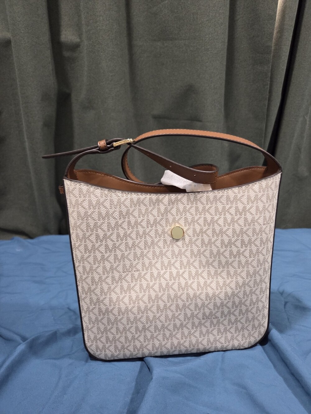 Michael Kors Lyra Small Bucket Shoulder Bag Messenger Handbag